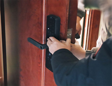 开平24小时上门开锁公司